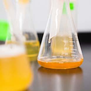 Empresas de reagentes químicos: cuidados necessários a comercialização